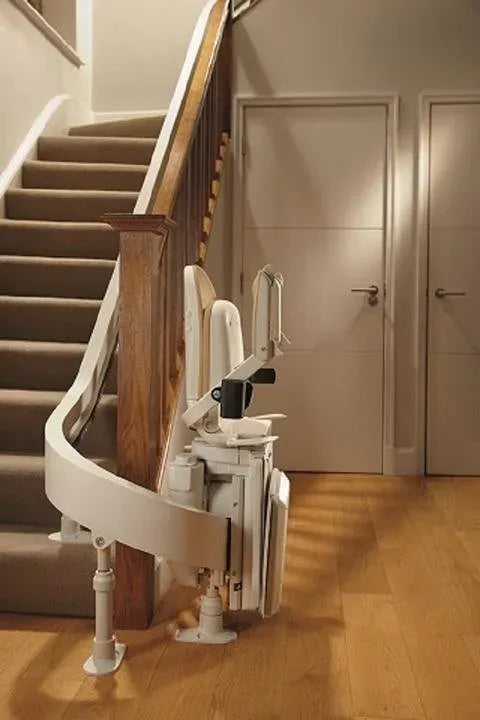 Acorn Treppenlift – neu – bis 120 kg