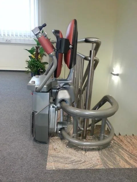 HAWLE Kurventreppenlift – neu – bis 150 kg